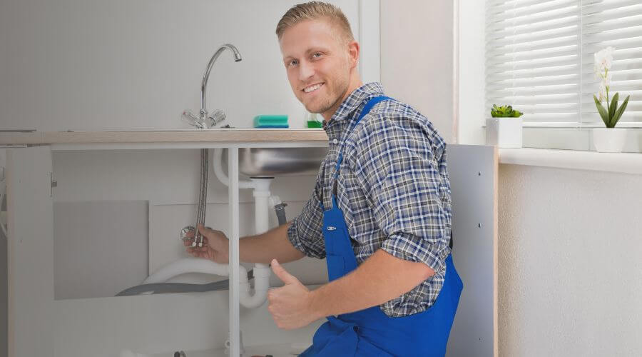 Nighttime Plumber in Santa Fe, TX